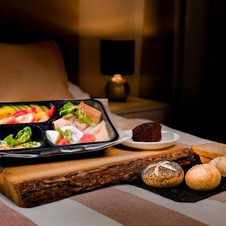 Aparthotel Old Town Krakow Bagian luar foto