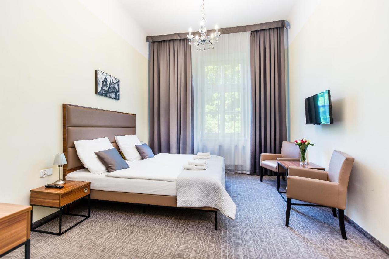 Aparthotel Old Town Krakow Bagian luar foto