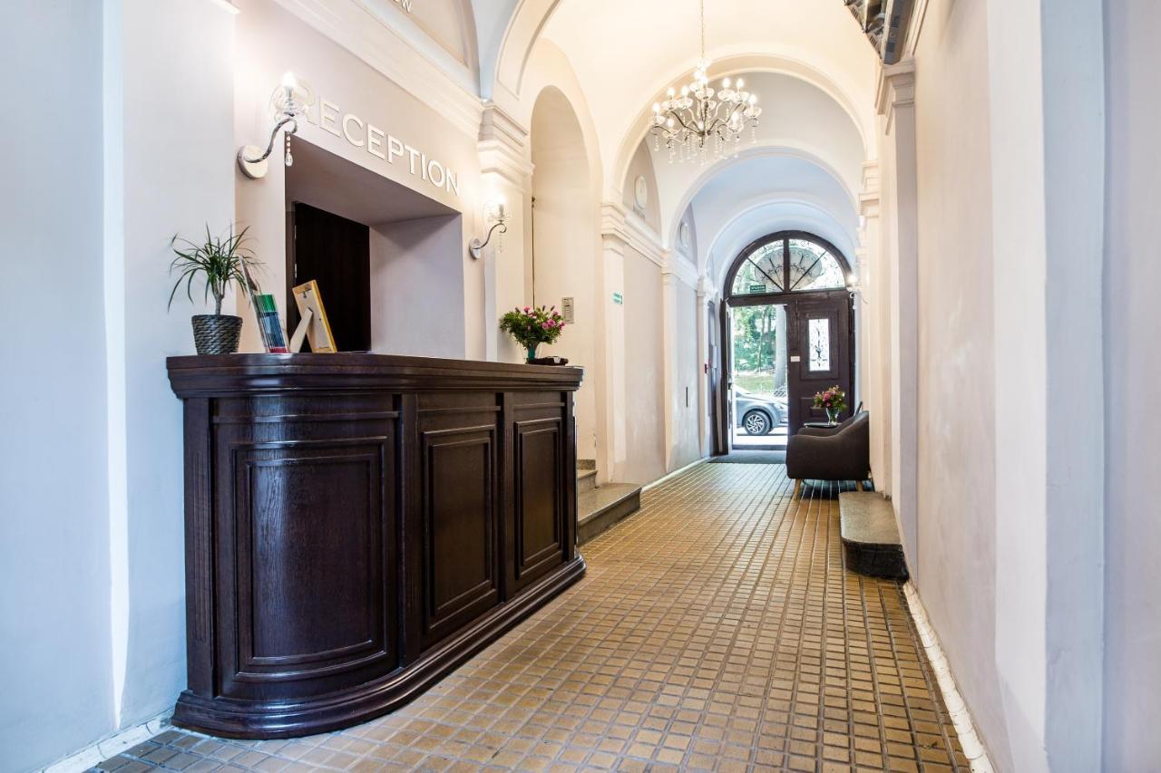 Aparthotel Old Town Krakow Bagian luar foto